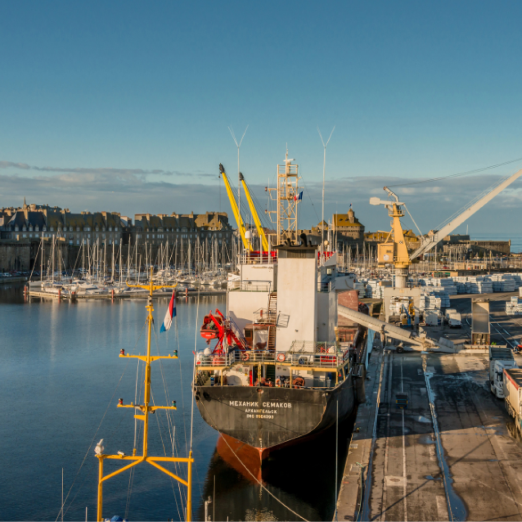 Fourniership ship supplier agence de St malo